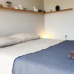Beautiful Parisian Apt- Buttes-Chaumont Park